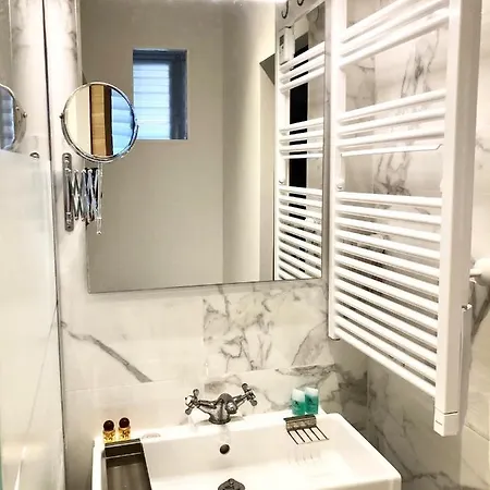 Studio Flat Luxurious - Romantic Balcony Бордо